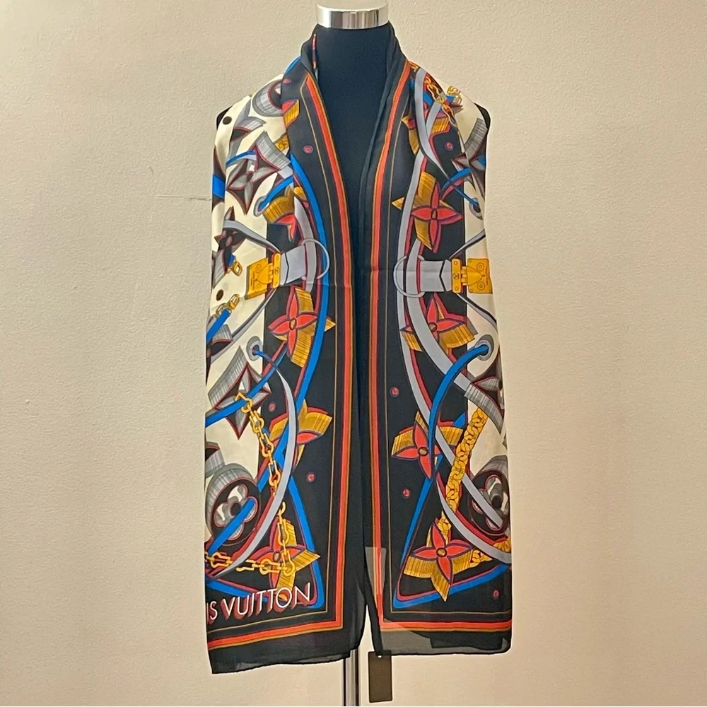 L V Flowers and Leaves Pattern Silk Scarf